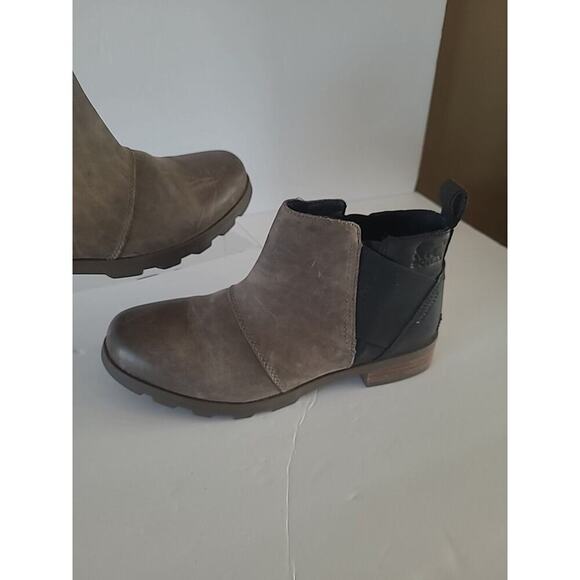 Sorel WMS SZ 7.5 Chelsea Boots Gray Black Ankle Booties SMALL FLAW Waterproof - Picture 3 of 10